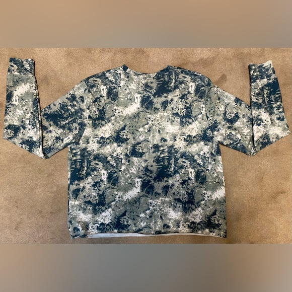 Women’s UA Sweatshirt Rival Style Crewneck, Size XL, Moisture wicking - Picture 8 of 10